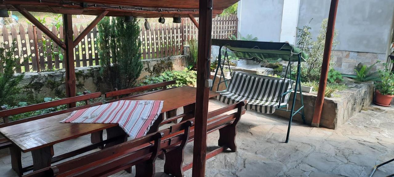 Guest House Lazar Raykov รีบาริตซา ภายนอก รูปภาพ