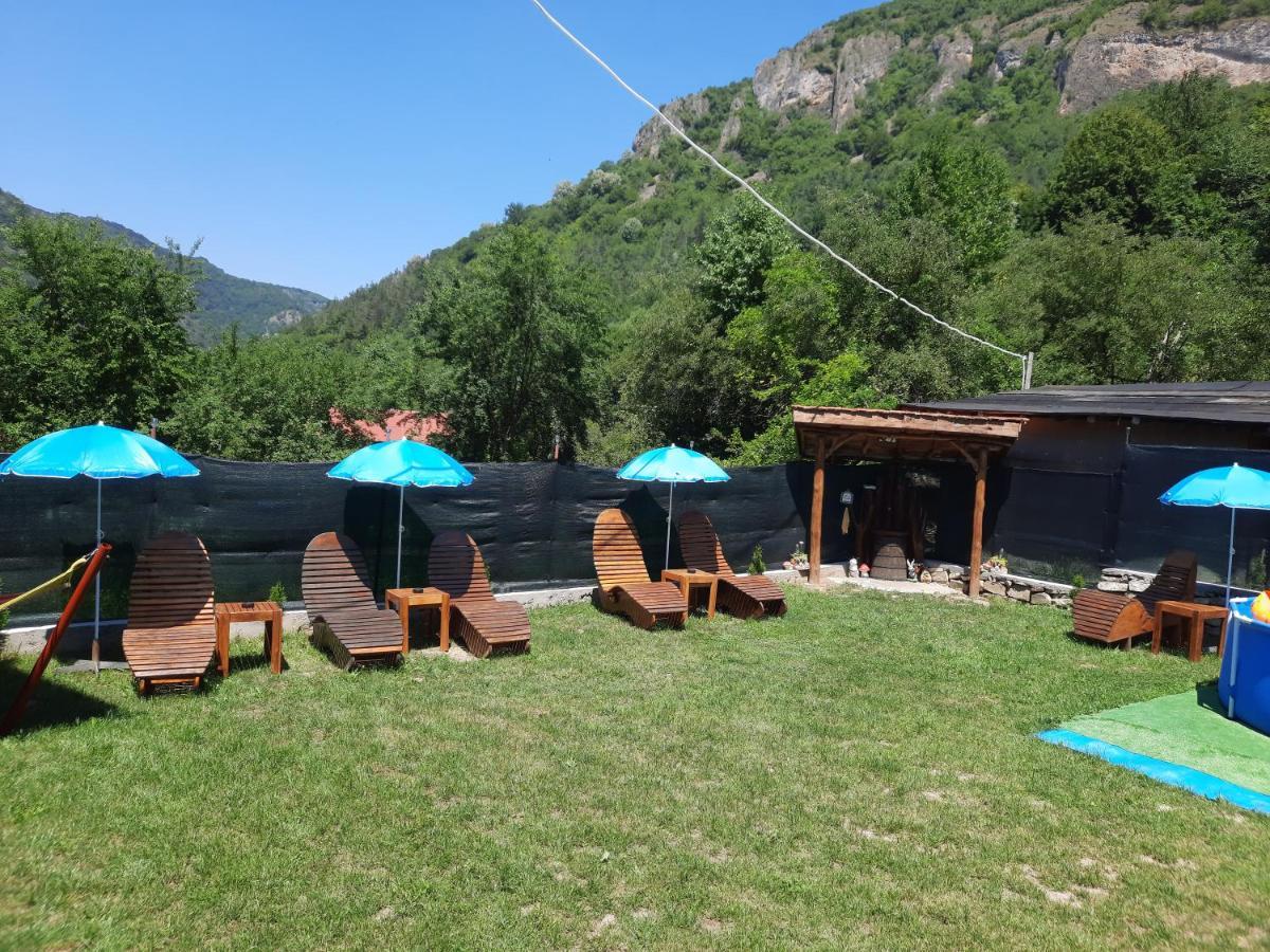 Guest House Lazar Raykov รีบาริตซา ภายนอก รูปภาพ