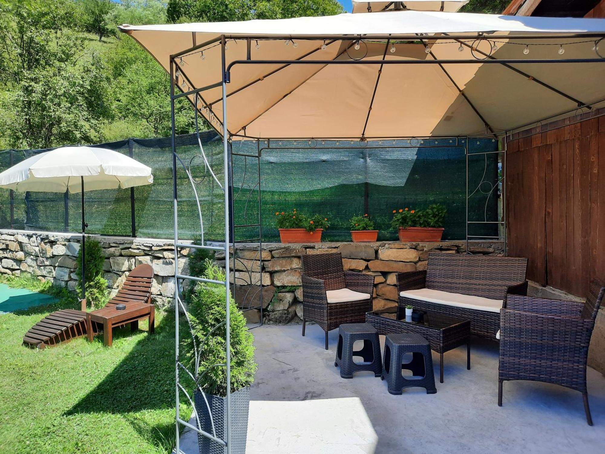 Guest House Lazar Raykov รีบาริตซา ภายนอก รูปภาพ